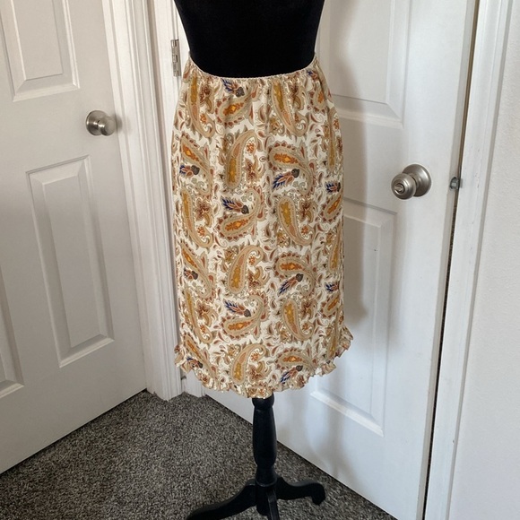 Kathy Ireland Y2k Paisley Print Skirt in Beige. - Picture 1 of 10